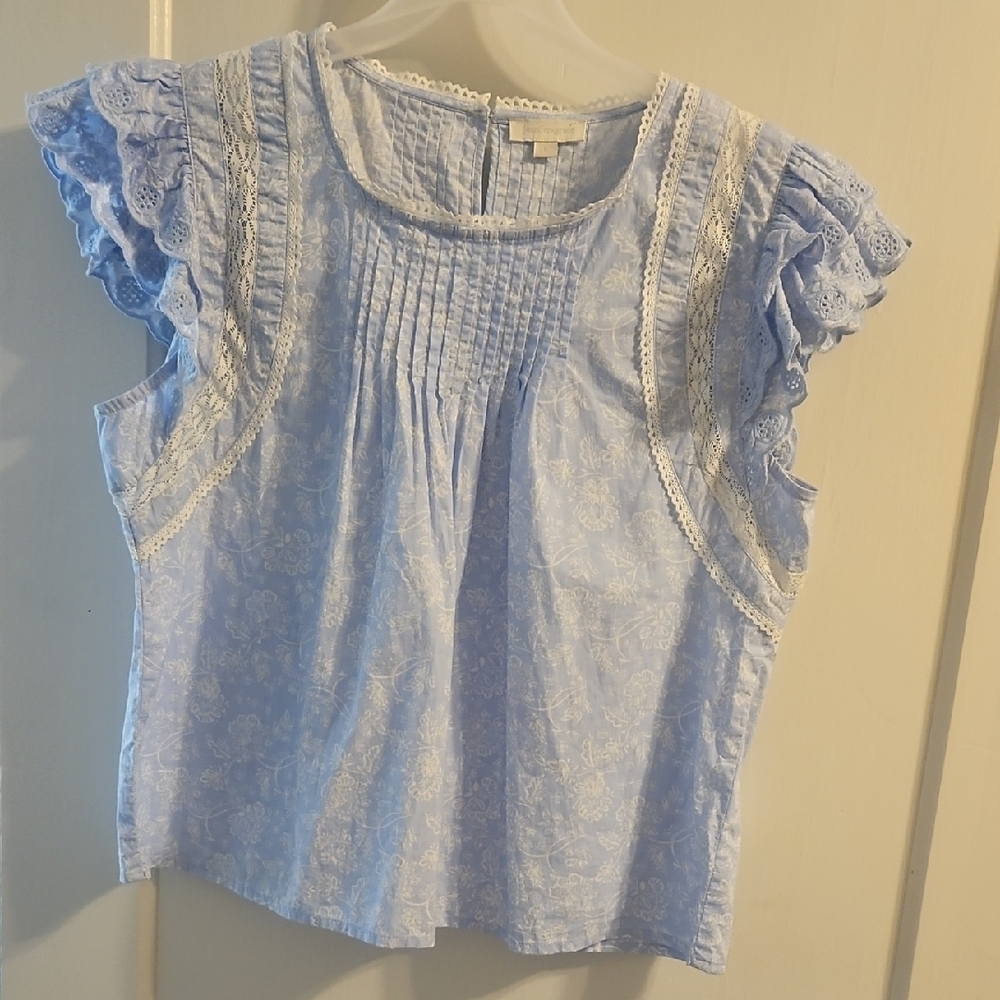 Light Blue Lace-Trim Flutter Sleeve Blouse 100% cotton